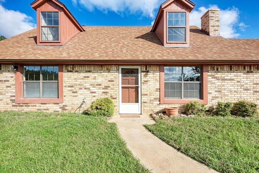 More Photos Of 3225 County Road 111, Lampasas Specialty For Sale