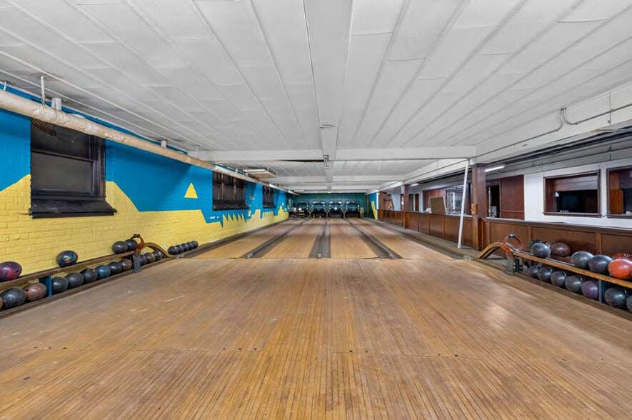 More Photos Of , Detroit Specialty For Sale