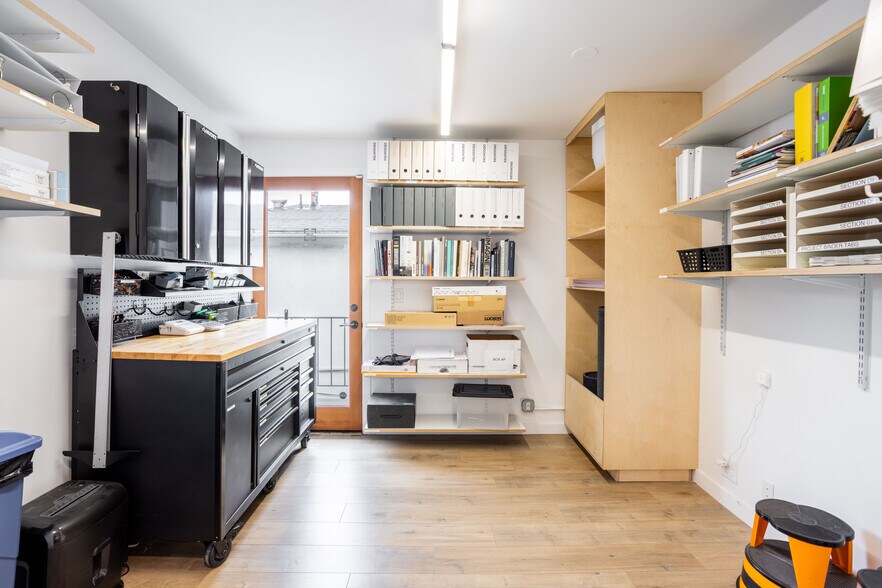 More Photos Of 12421 Venice Blvd, Los Angeles Loft Creative Space For Lease