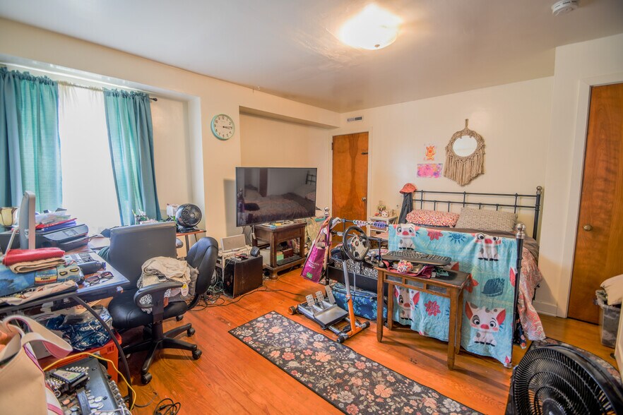 More Photos Of 1 S Main St, Richlandtown Apartments For Sale