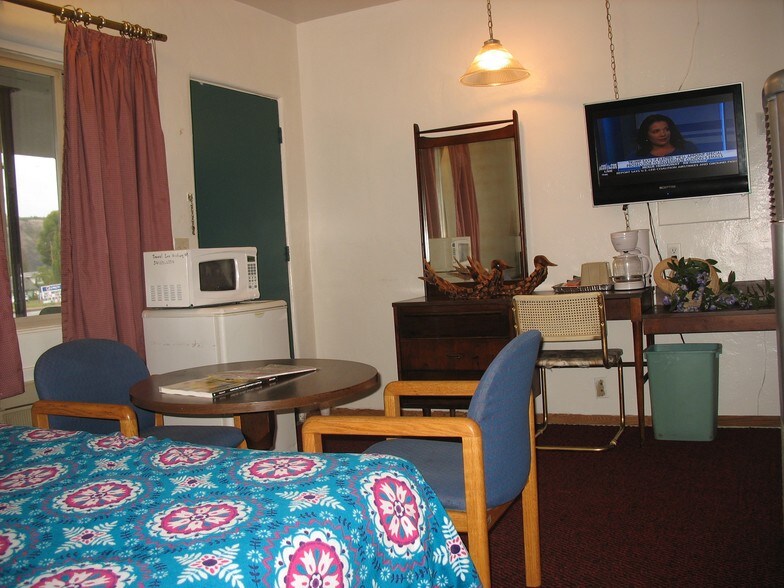 More Photos Of 1627 SE Stephens St, Roseburg Hotel For Sale