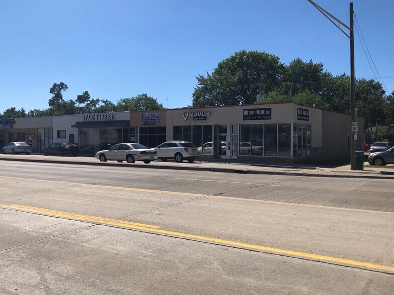 Primary Photo Of 26031-26045 Coolidge Hwy, Oak Park Storefront For Lease