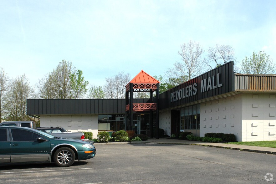 More Photos Of 12501 Shelbyville Rd, Louisville Unknown For Lease