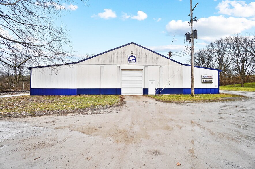 More Photos Of 6220 Knollwood Rd, Springfield Warehouse For Sale