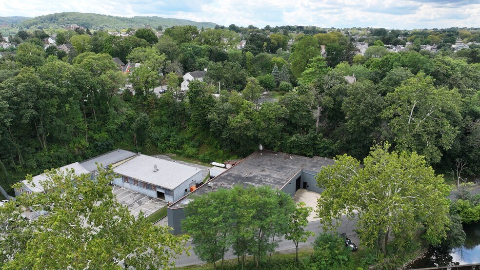 More Photos Of 719 Conestoga St, Bethlehem Warehouse For Lease