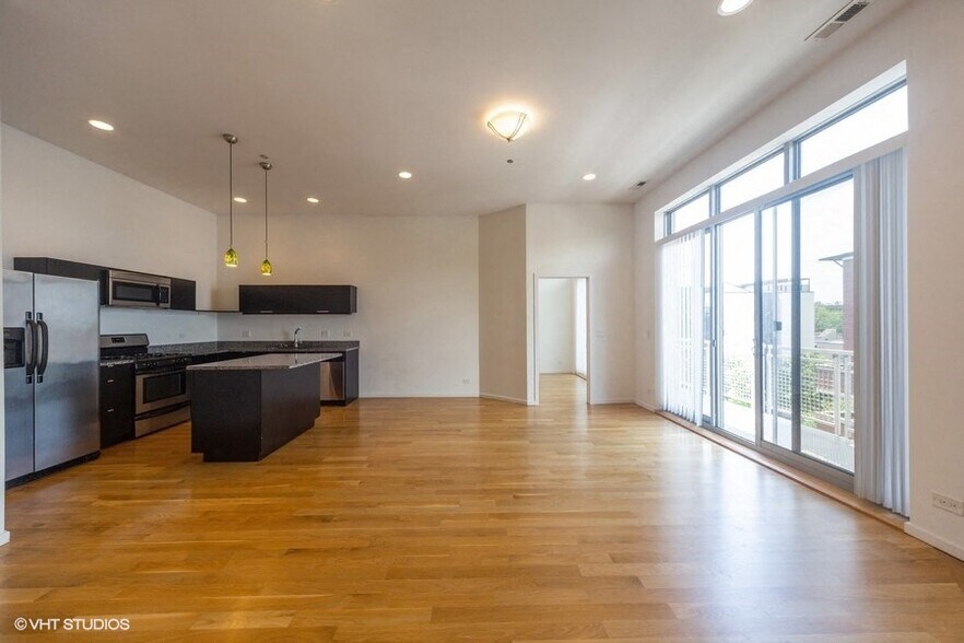 More Photos Of 2157-2159 N Damen Ave, Chicago Apartments For Lease