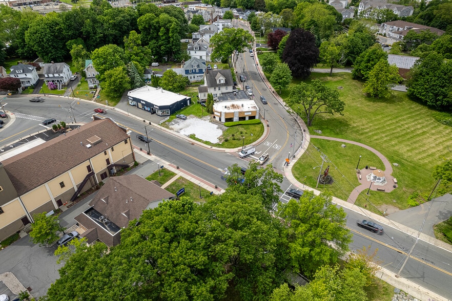 More Photos Of 2 Main St, Netcong Office For Sale