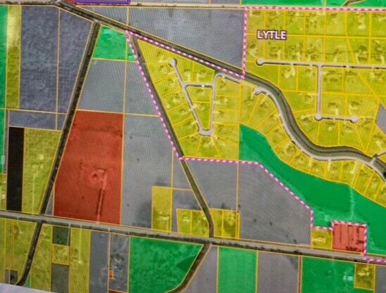 More Photos Of 1543 County Road 6710, Lytle Land For Sale