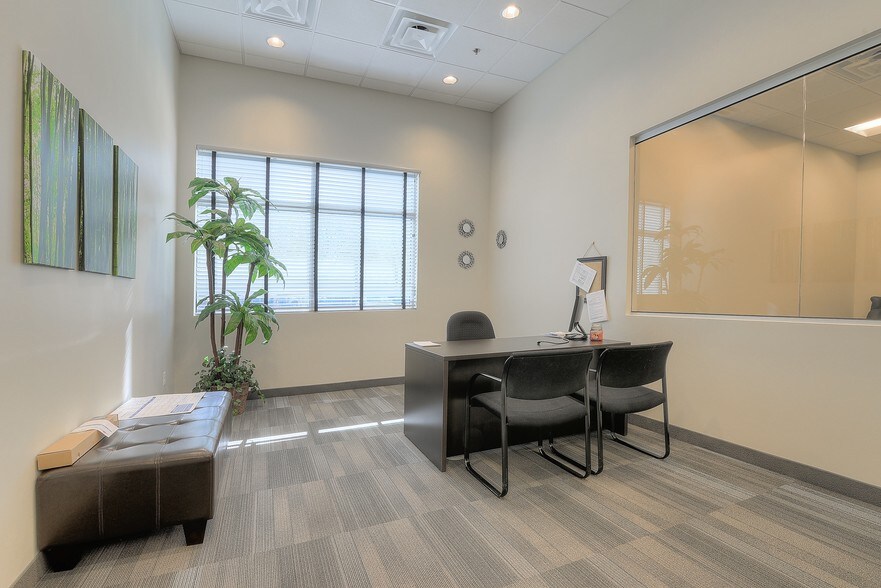 More Photos Of 5700 W Chandler Blvd, Chandler Coworking Space