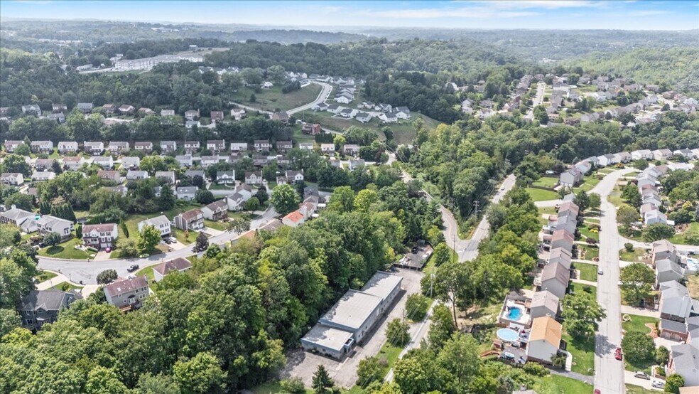 More Photos Of 460-470 Old Frankstown Rd, Monroeville Light Manufacturing For Lease