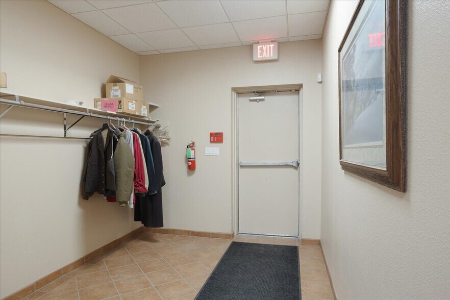 More Photos Of 350 Nails Crossing Rd, Caddo Warehouse For Sale