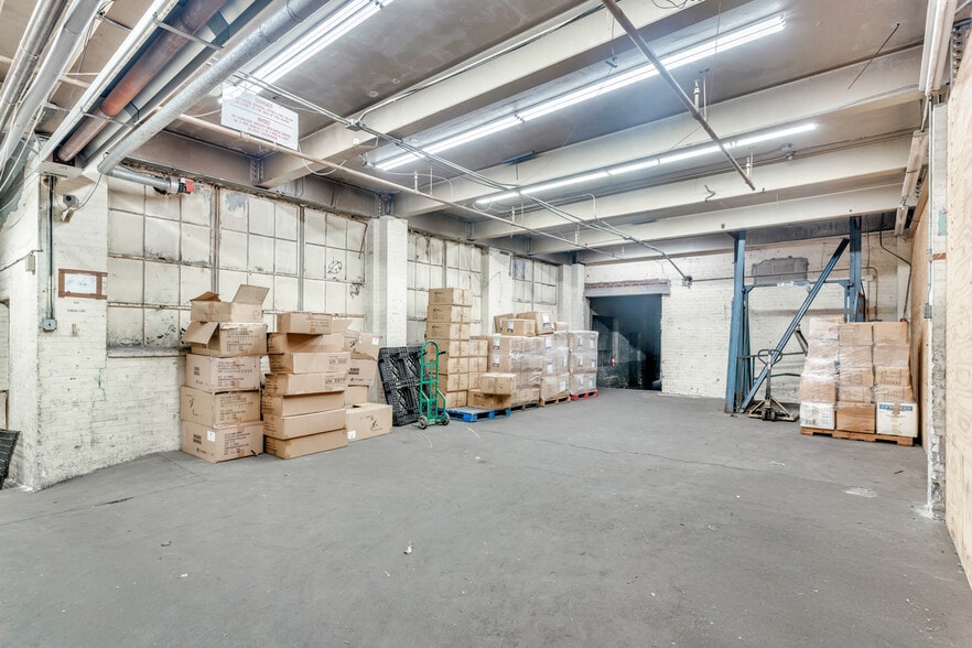 More Photos Of 150 Avenue L, Newark Warehouse For Sale