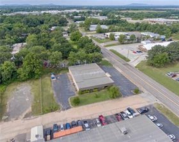More Photos Of 5119 Wheeler Ave, Fort Smith Office For Sale