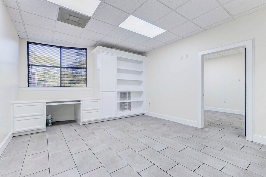 More Photos Of 12837 Louetta Rd, Cypress Office For Lease