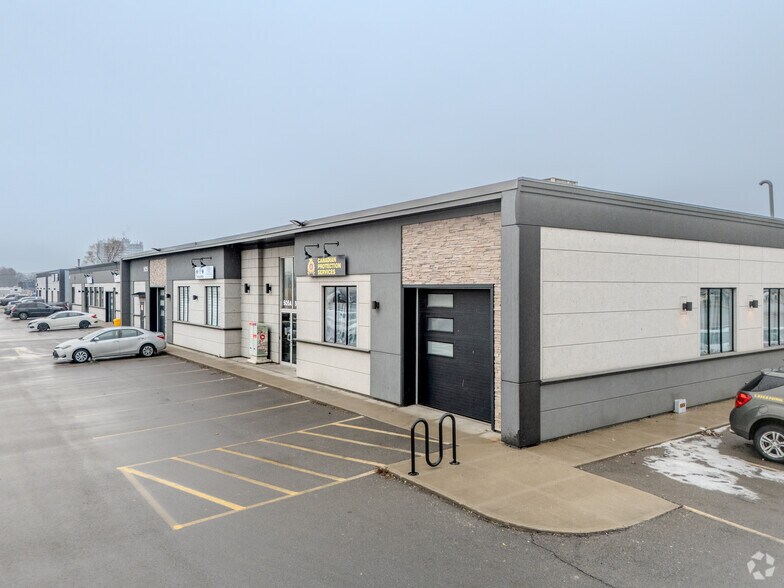 Primary Photo Of 610-616 Rennie St, Hamilton Warehouse For Lease