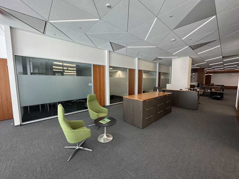 More Photos Of 150 Peabody Pl, Memphis Office For Lease
