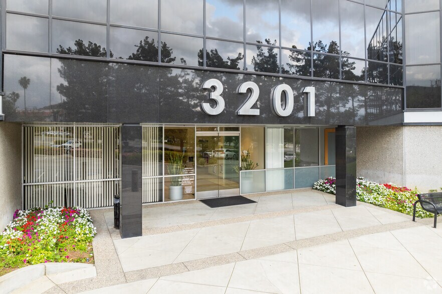 More Photos Of 3201 Temple Ave, Pomona Office For Lease