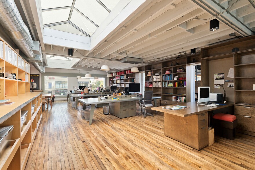 More Photos Of 5735 Melrose Ave, Los Angeles Loft Creative Space For Sale
