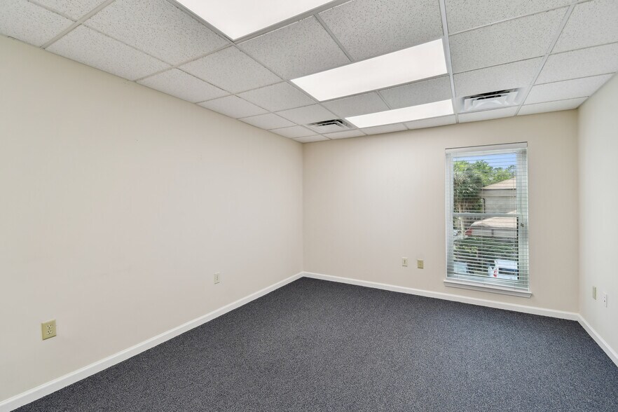 More Photos Of 4540 Southside Blvd, Jacksonville Medical For Lease