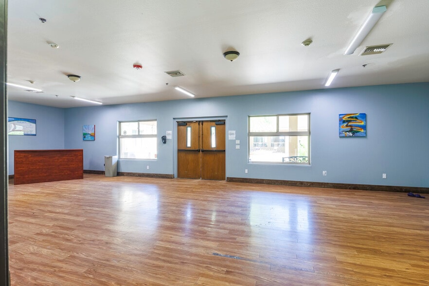 More Photos Of 16286 S Sunland Gin Rd, Arizona City Rehabilitation Center For Sale