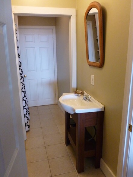 More Photos Of 367 Main St, Rockland Storefront For Sale