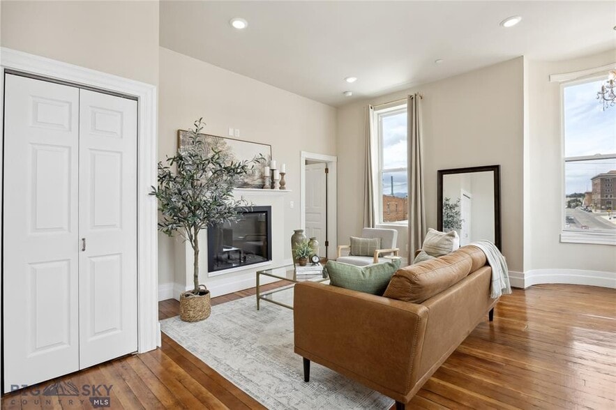 More Photos Of 140 W Park St, Butte Apartments For Sale