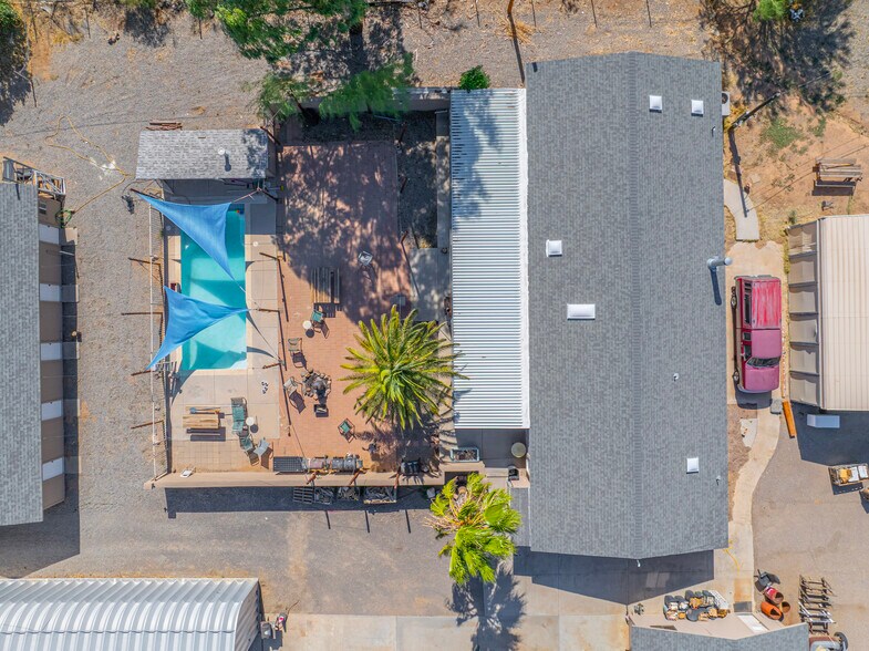 More Photos Of 5221 Hwy 68, Golden Valley Flex For Sale