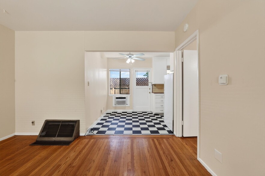 More Photos Of 2717 V St, Sacramento Multifamily For Sale