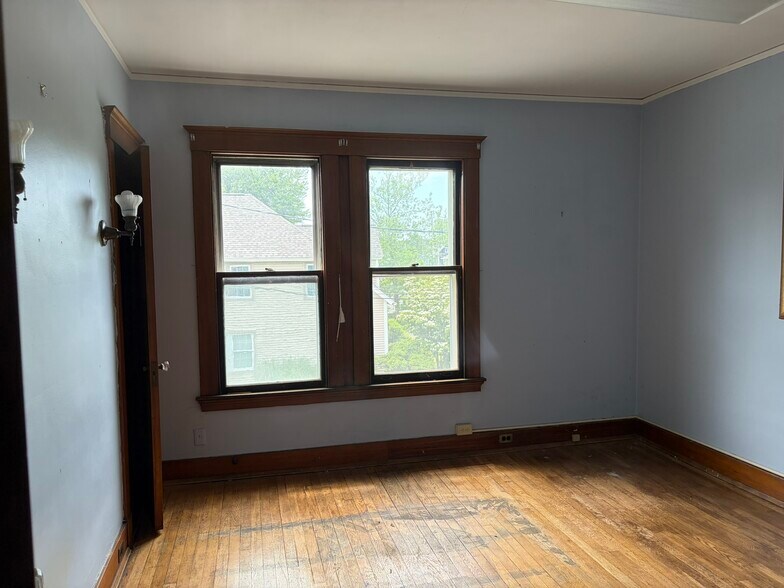 More Photos Of 144 S Main St, Wallingford Office For Sale