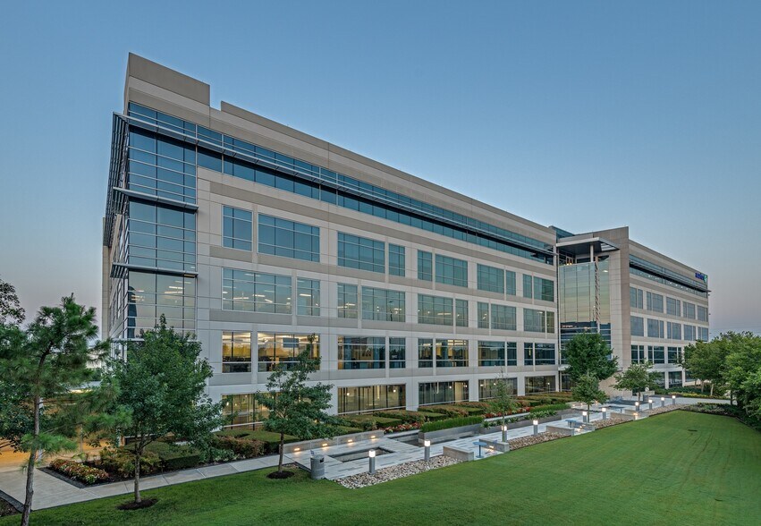 Primary Photo Of 10720 W Sam Houston Pky N, Houston Office For Lease