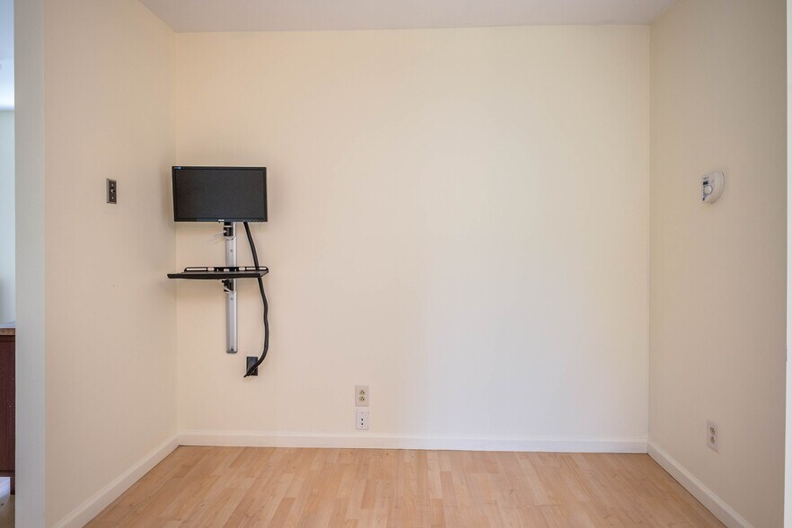 More Photos Of 128 Empire Blvd, Rochester Office Residential For Sale