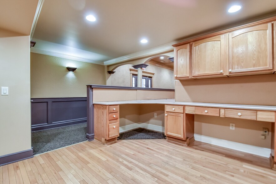 More Photos Of 4199 Main St, Perry Flex For Sale