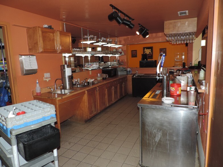 More Photos Of 5119 Fairfield Dr, Laredo Restaurant For Lease