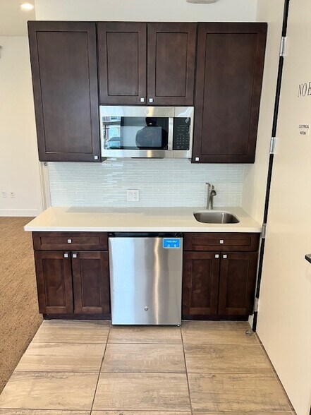 More Photos Of 7336 W Post Rd, Las Vegas Loft Creative Space For Lease