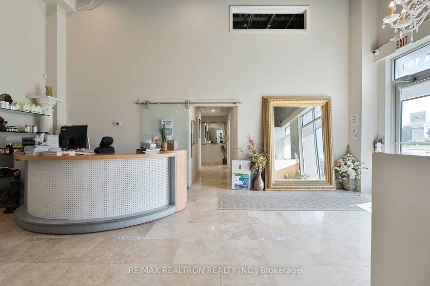 More Photos Of 11685 Yonge St, Richmond Hill Office For Sale