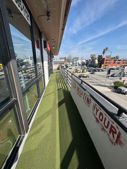 More Photos Of 4367 Woodman Ave, Sherman Oaks Unknown For Lease