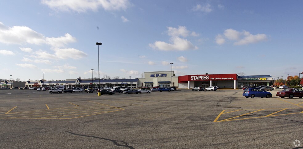 More Photos Of 4024 Elkhart Rd, Goshen General Retail For Lease