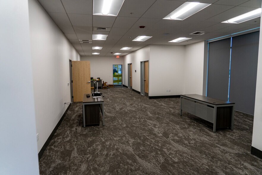 More Photos Of Rogers Rd, Patterson Industrial For Lease
