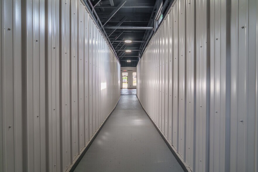 More Photos Of 540 E Church St, Jasper Auto Repair For Sale