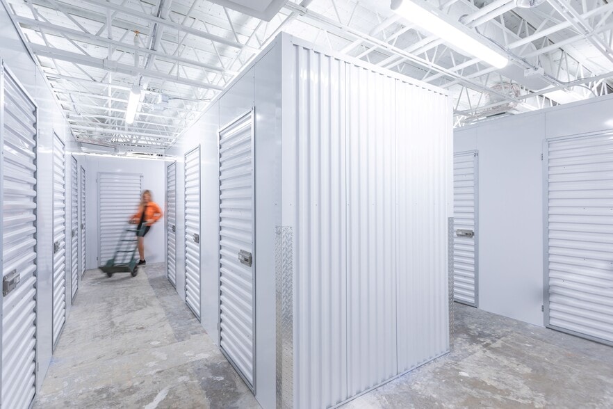 More Photos Of 333 3rd Ave N, Saint Petersburg Coworking Space