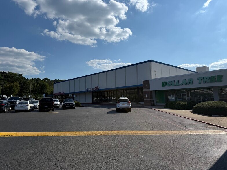 More Photos Of 9118-9174 Parkway E, Birmingham Freestanding For Lease