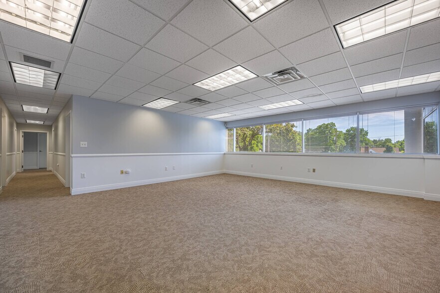 More Photos Of 7271 N Main St, Dayton Medical For Lease