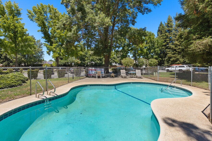 More Photos Of 711 W East Ave, Chico Apartments For Sale