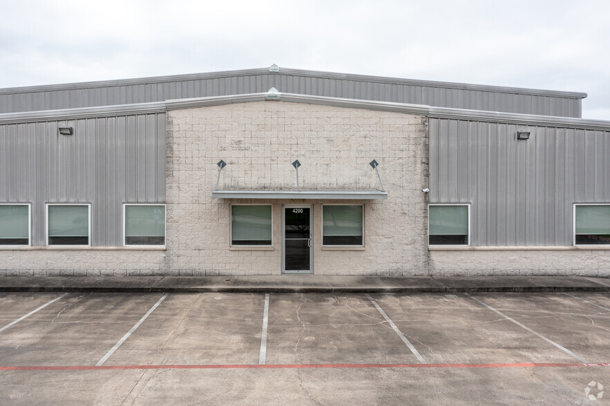 Primary Photo Of 4200 New West Rd, Pasadena Warehouse For Lease