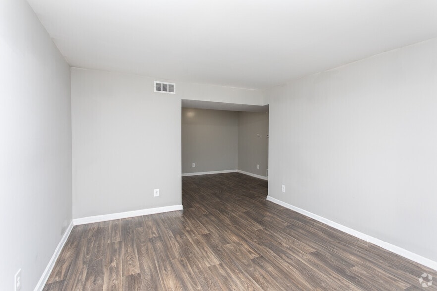 More Photos Of 3041 Landrum Dr SW, Atlanta Apartments For Sale