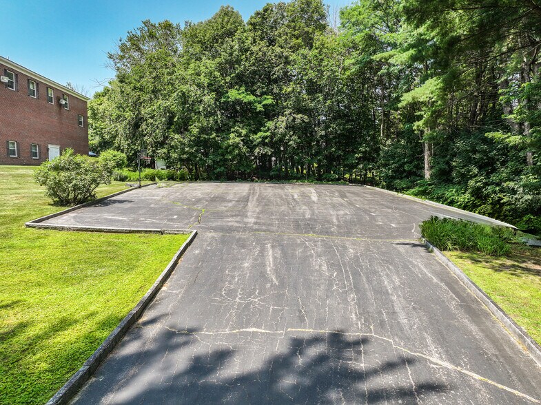 More Photos Of 45 Old Granite Rd, Ossipee Office For Sale