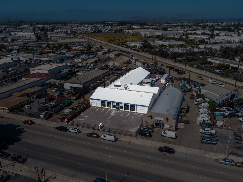 More Photos Of 1660 S Oxnard Blvd, Oxnard Warehouse For Sale