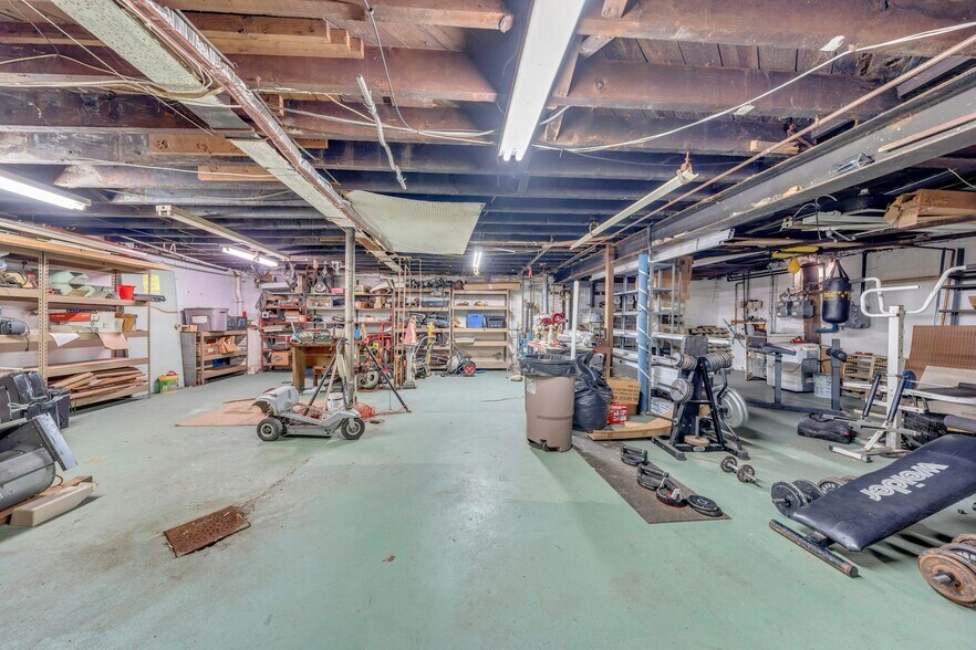 More Photos Of 4415 Park Ave, Union City Storefront Retail Residential For Lease