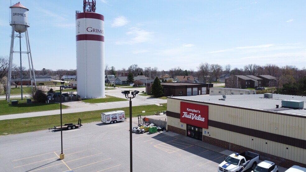 More Photos Of 204 1st St, Grimes General Retail For Lease
