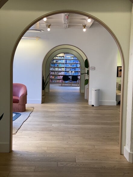 More Photos Of 1056 Thomas Jefferson St NW, Washington Office For Lease